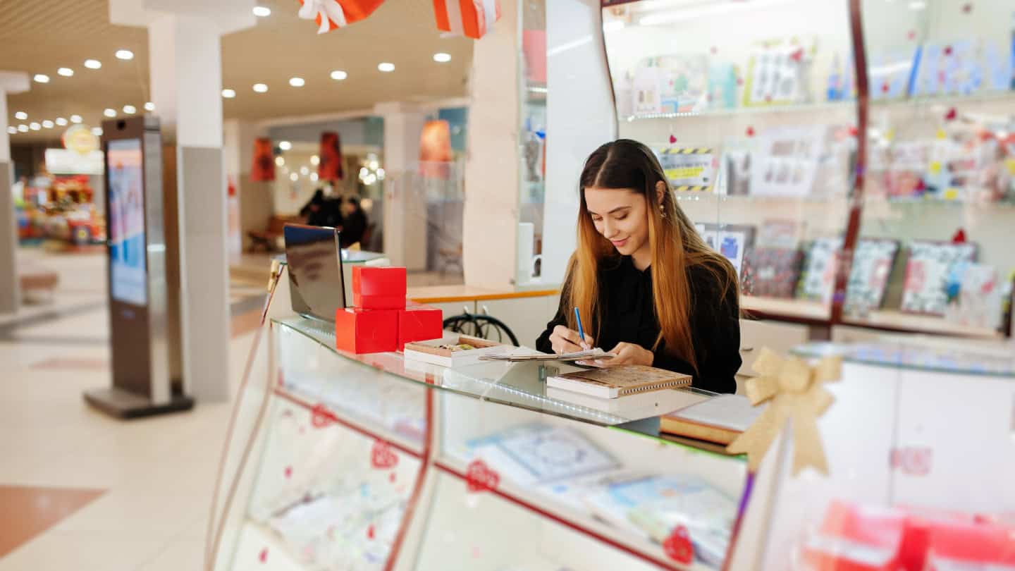 Cash Safety: Protect Your Business This Festive Season